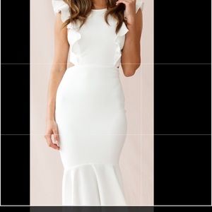 Selfie Leslie: Ruffle Hem  Midi Dress White